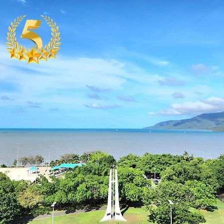 Cairns Luxury Seaview Apartment Exteriér fotografie