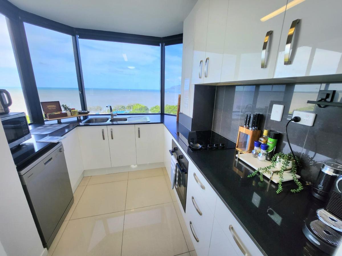 Cairns Luxury Seaview Apartment Exteriér fotografie